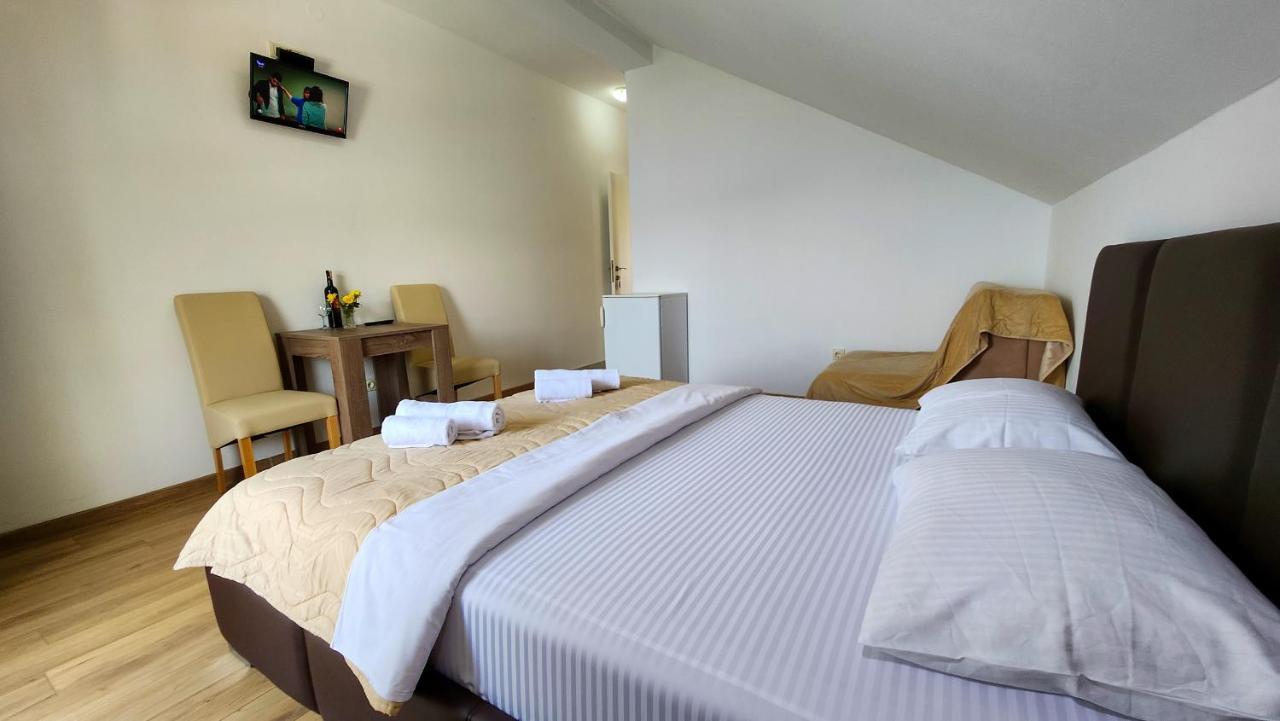 Apartments Maxi Katic Herceg Novi Exterior foto